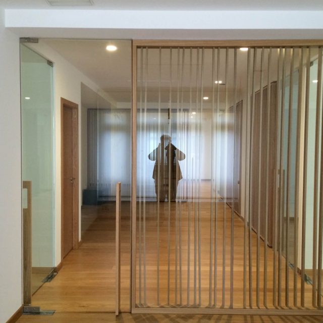 Interior oficina en Vigo