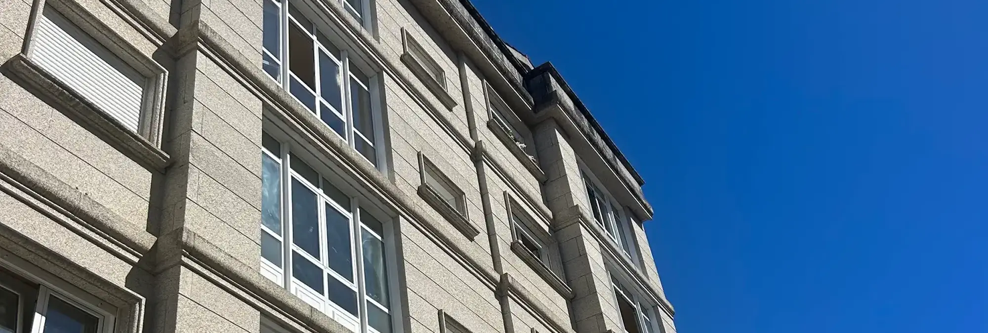 edificio residencial de 16 viviendas.