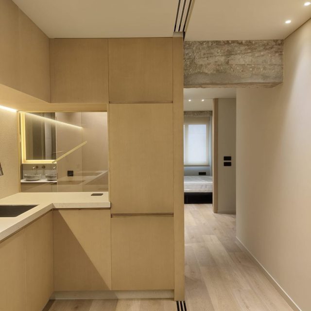 Reforma vivienda con acabados madera natural